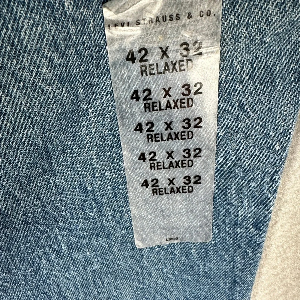 NWT Levi's 550 Jeans Mens 42x32 Blue Relaxed Fit Medium Wash Denim Red Tab